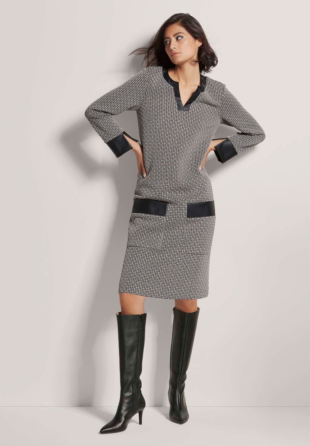 Платье-джемпер MADELEINE, черный
Платье-джемпер MADELEINE, черный