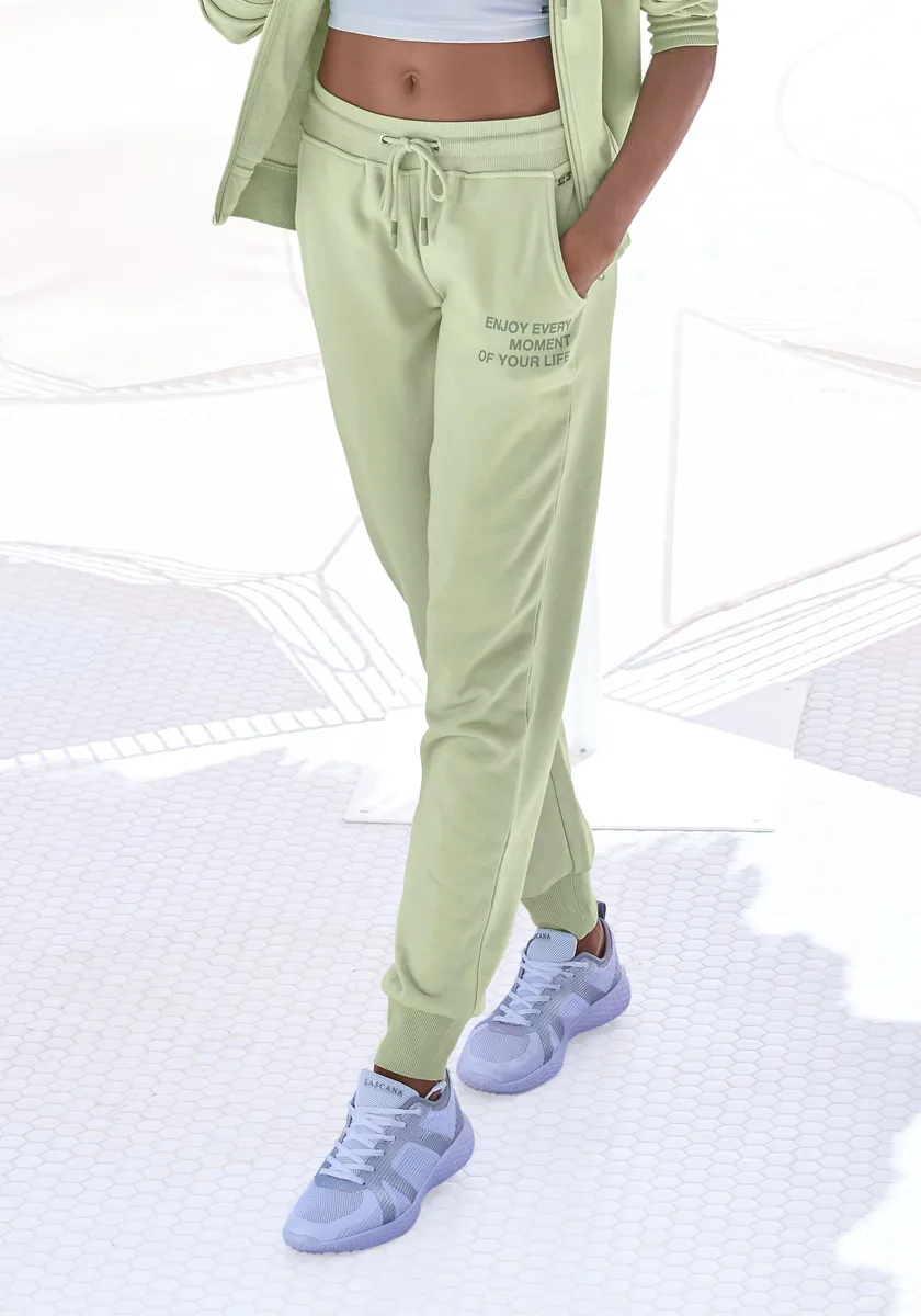 Спортивные брюки Buffalo с боковыми карманами, костюм для отдыха, цвет Jade
Спортивные брюки Buffalo с боковыми карманами, костюм для отдыха, цвет Jade