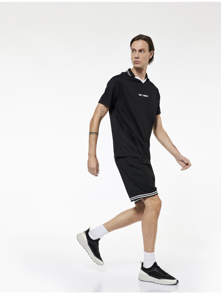 Черные шорты KOTON
Черные шорты KOTON