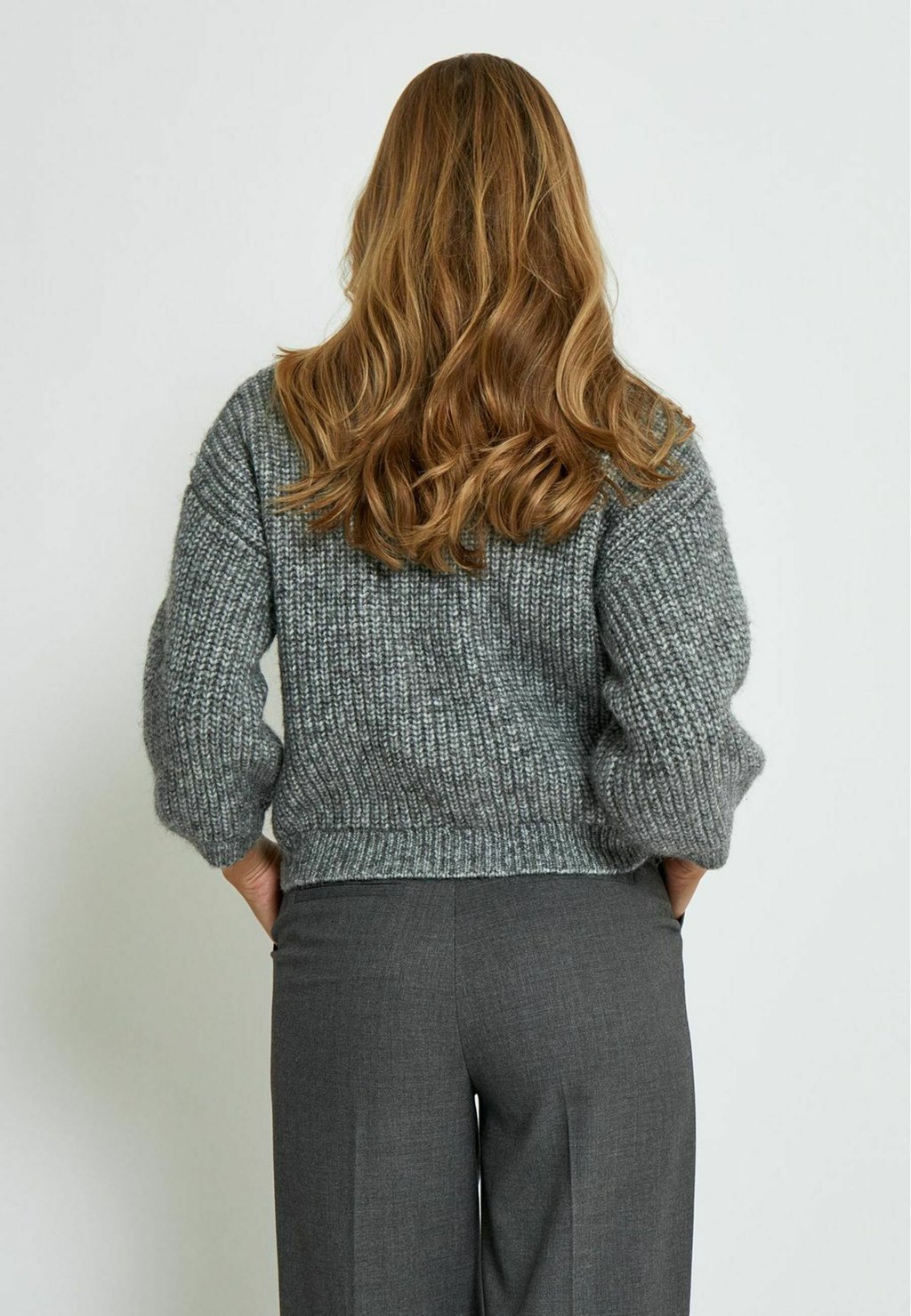 Джемпер PEPPERCORN, серый
Джемпер PEPPERCORN, серый