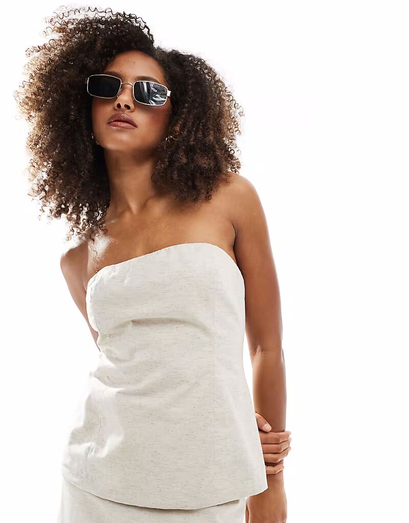 Рассказал Длинный топ без бретелек в натуральном цвете экрю Narrated
Рассказал Длинный топ без бретелек в натуральном цвете экрю Narrated