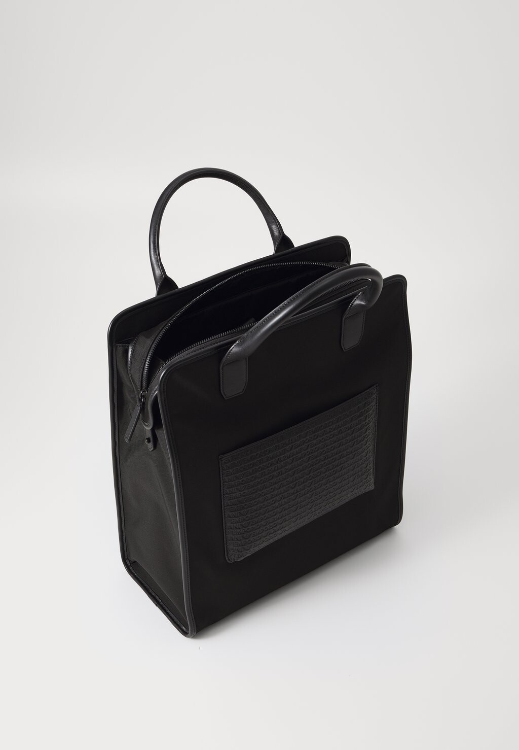 Рюкзак ZAINO Emporio Armani, черный
Рюкзак ZAINO Emporio Armani, черный