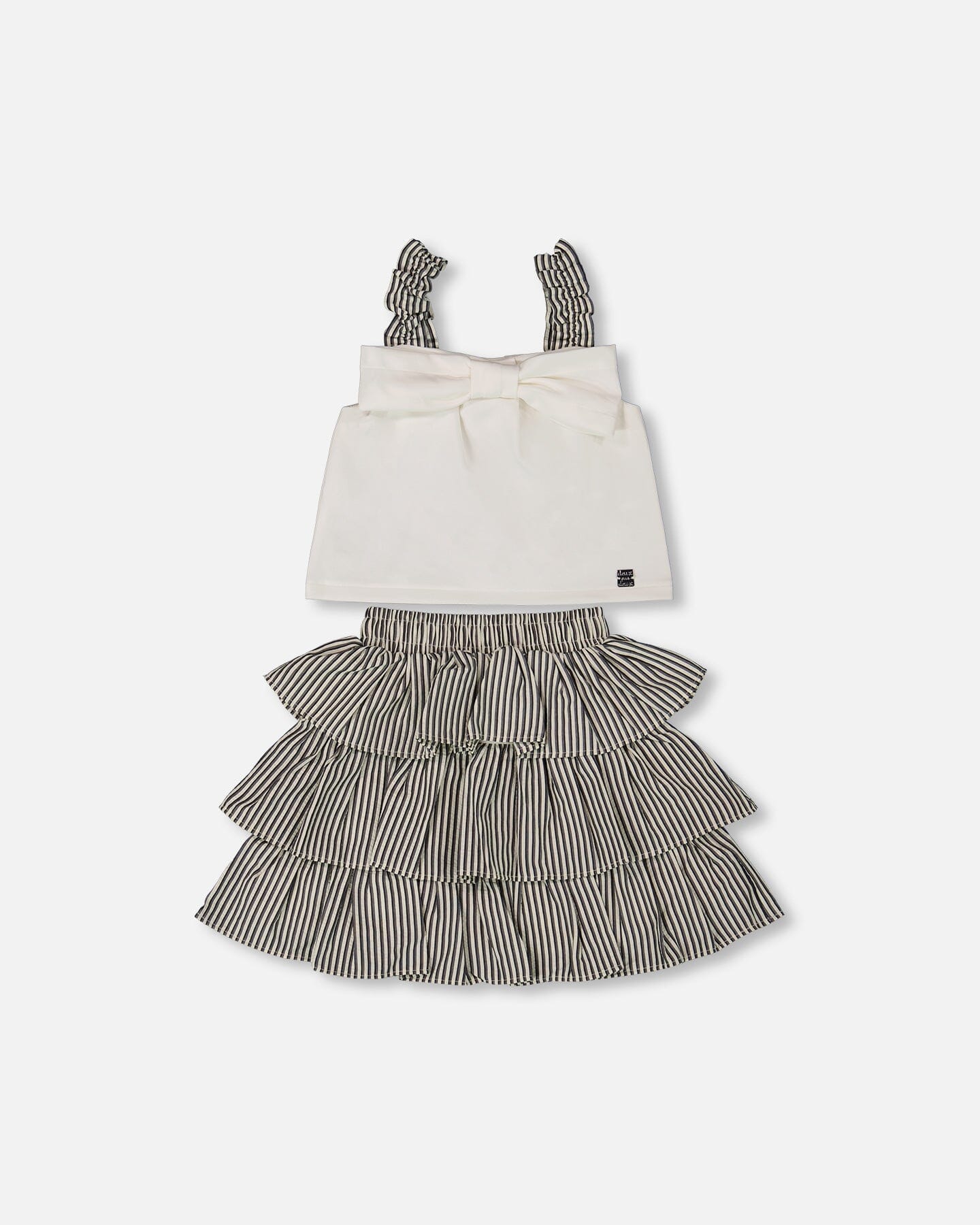 Комплект из топа с бантом и юбки с оборками в полоску белого и черного цвета Deux par Deux
Комплект из топа с бантом и юбки с оборками в полоску белого и черного цвета Deux par Deux