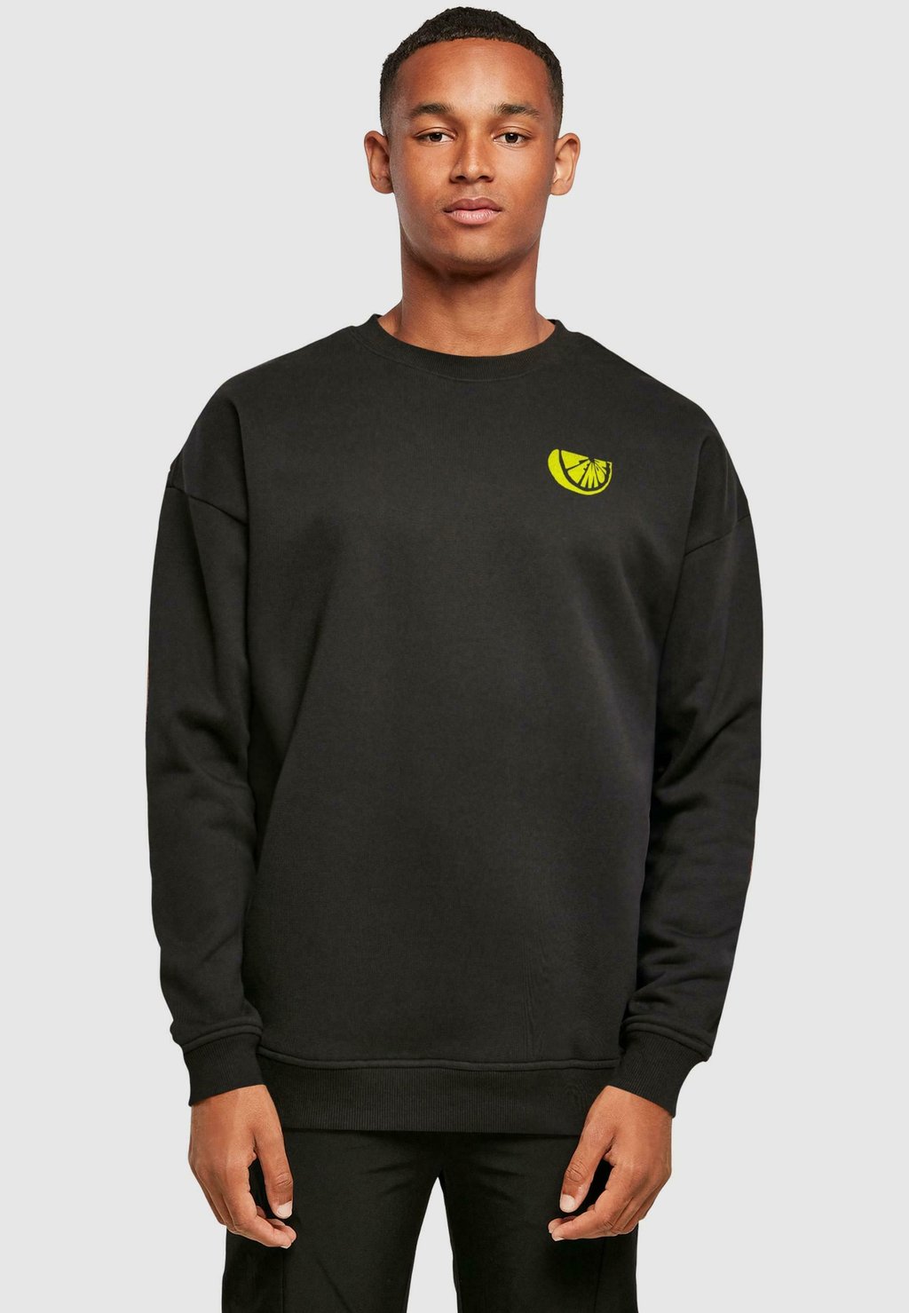 Толстовка WORDING LEMON CREWNECK Merchcode, черный
Толстовка WORDING LEMON CREWNECK Merchcode, черный