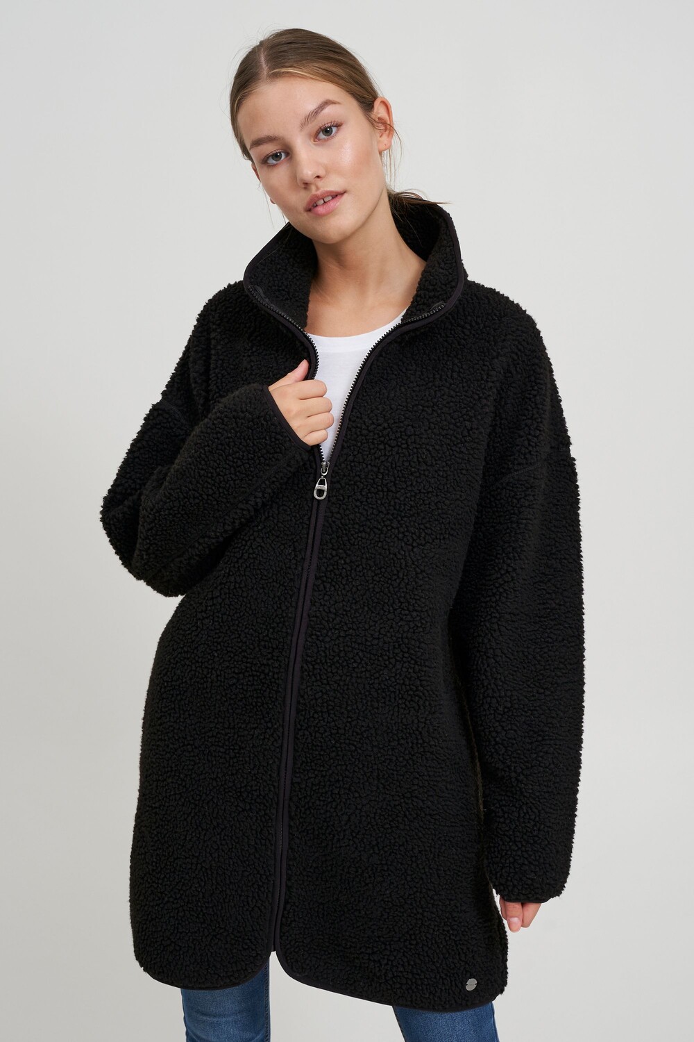 Куртка Oxmo Kurzmantel, черный
Куртка Oxmo Kurzmantel, черный