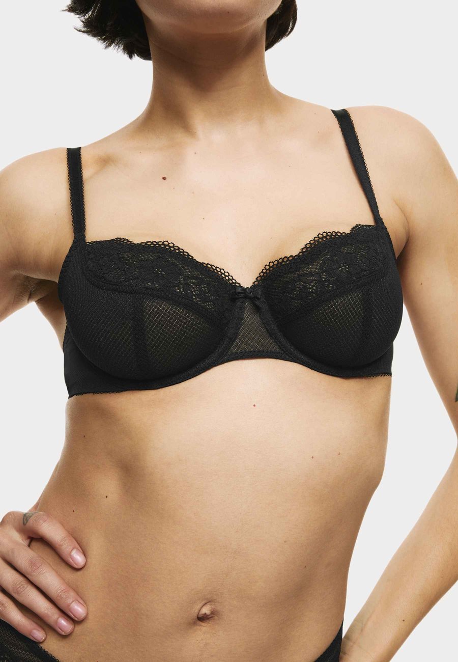 Бюстгальтер Marks & Spencer JASMINE , Black
Бюстгальтер Marks & Spencer JASMINE , Black