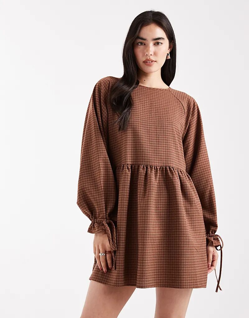 Мини-платье в красную клетку от Daisy Street Chuck on
Мини-платье в красную клетку от Daisy Street Chuck on