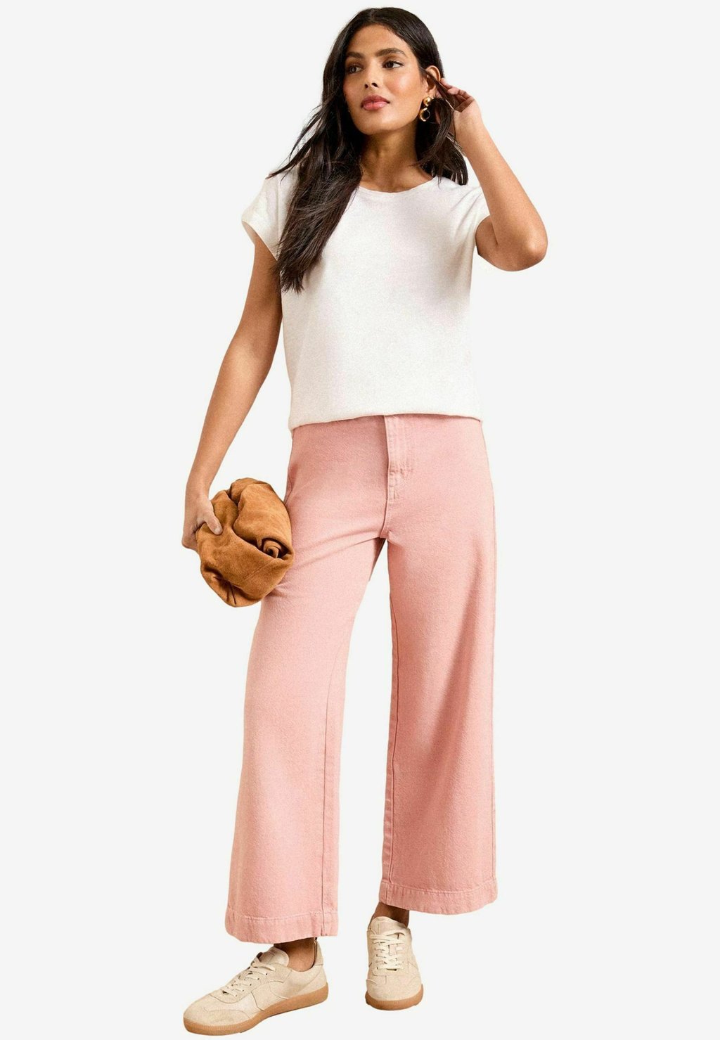 Футболка с принтом REGULAR FIT - CREW NECK Love & Roses, белый
Футболка с принтом REGULAR FIT - CREW NECK Love & Roses, белый