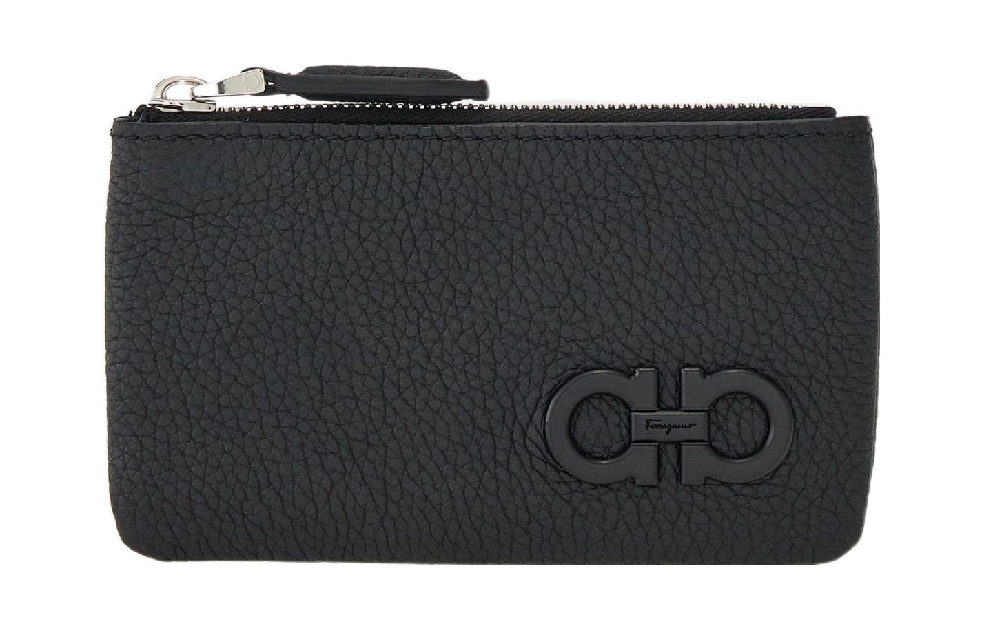 Ключница Gancini из зерненой кожи для мужчин black Ferragamo, Set (Bag+Dust Bag)
Ключница Gancini из зерненой кожи для мужчин black Ferragamo, Set (Bag+Dust Bag)