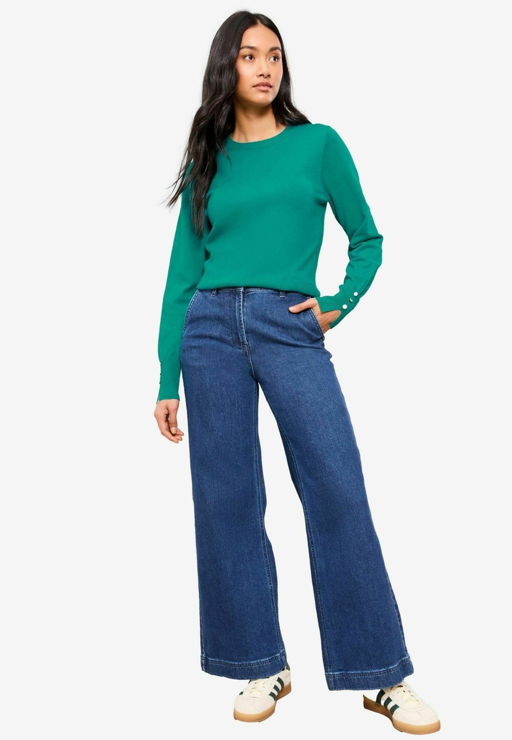 Джемпер REGULAR FIT - LONG SLEEVE CREW NECK Friends Like These, зеленый
Джемпер REGULAR FIT - LONG SLEEVE CREW NECK Friends Like These, зеленый