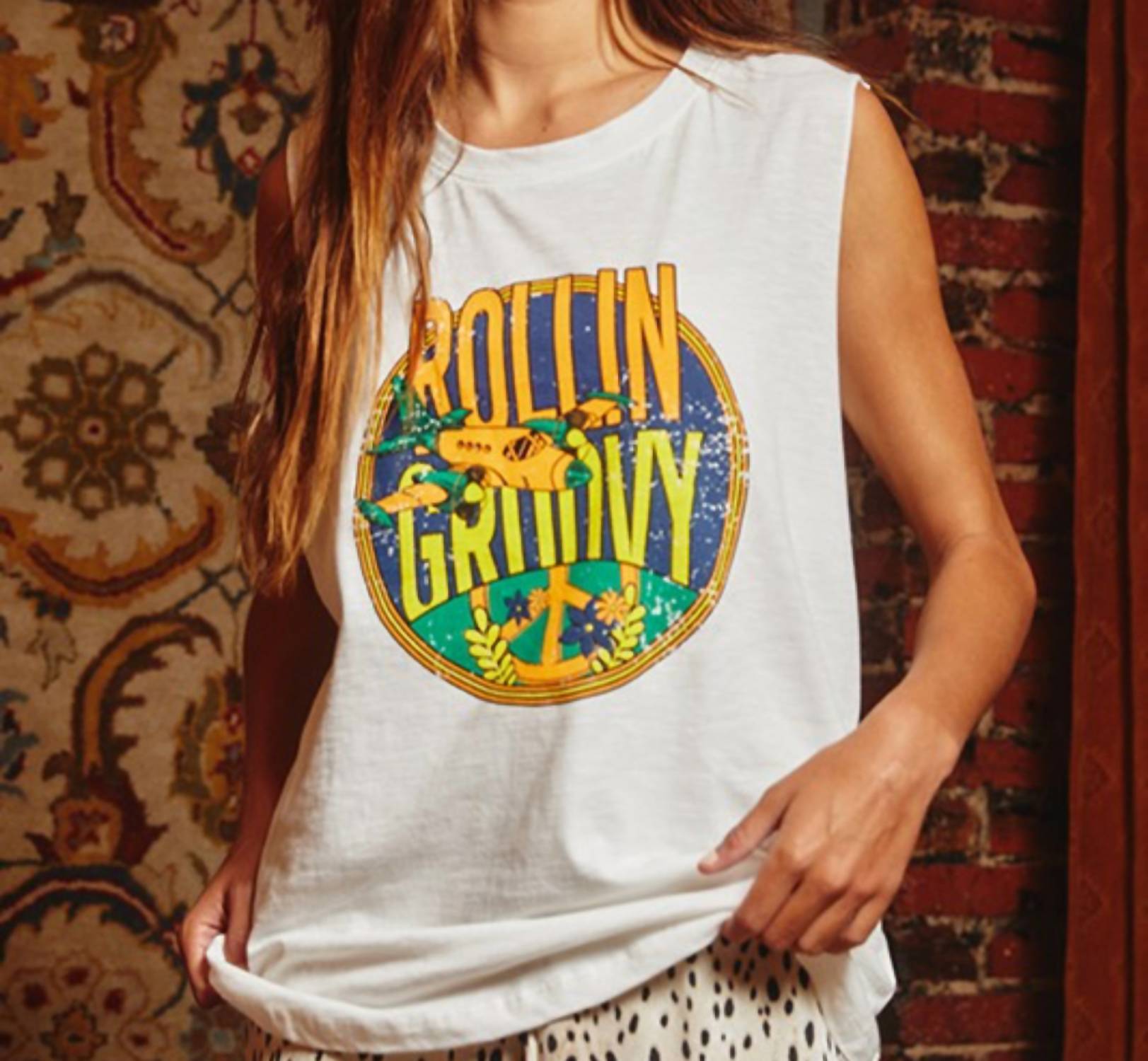 Футболка без рукавов Kimmy Graphic Tee белого цвета BUCKETLIST
Футболка без рукавов Kimmy Graphic Tee белого цвета BUCKETLIST