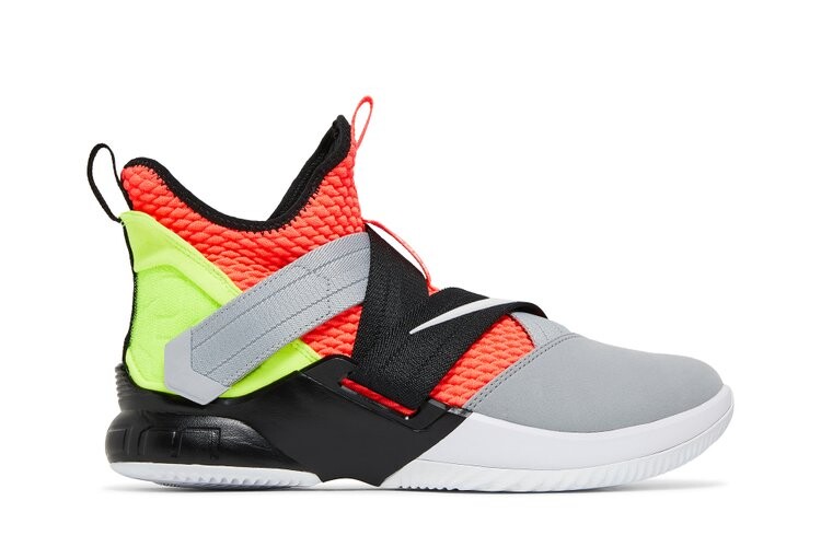 Кроссовки Nike LeBron Soldier 12 'Hot Lava', красный, Красный;серый, Кроссовки Nike LeBron Soldier 12 'Hot Lava', красный
Кроссовки Nike LeBron Soldier 12 'Hot Lava', красный, Красный;серый, Кроссовки Nike LeBron Soldier 12 'Hot Lava', красный