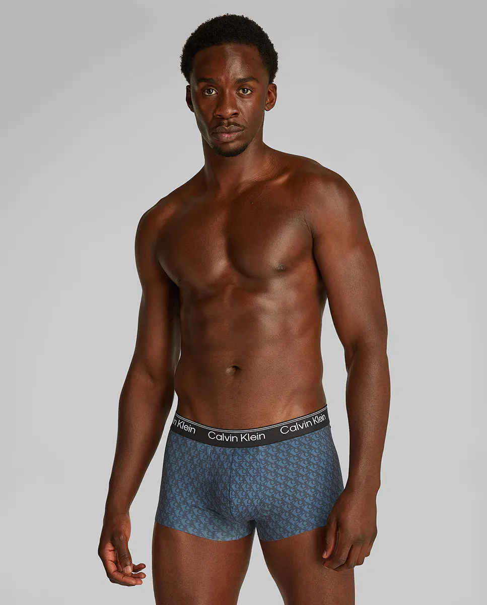 Боксеры облегающие с низкой посадкой Calvin Klein, синий
Боксеры облегающие с низкой посадкой Calvin Klein, синий