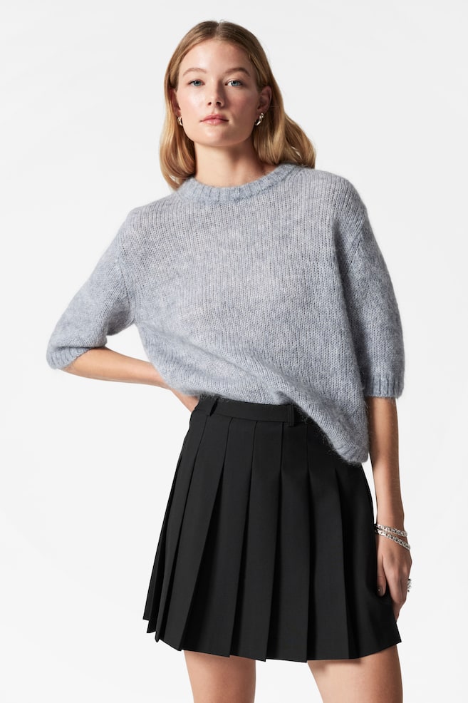 Трикотажная футболка из смеси мохера & Other Stories, серый
Трикотажная футболка из смеси мохера & Other Stories, серый