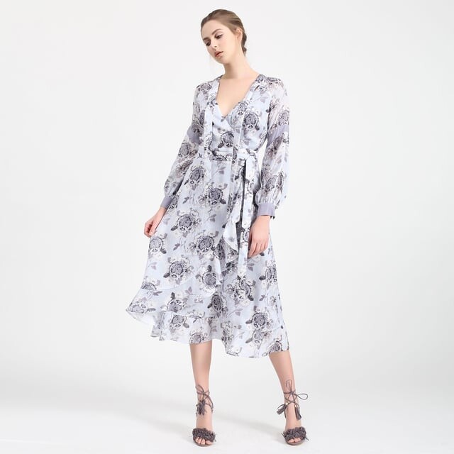 Платье с запахом и цветочным узором Smart And Joy, синий
Платье с запахом и цветочным узором Smart And Joy, синий