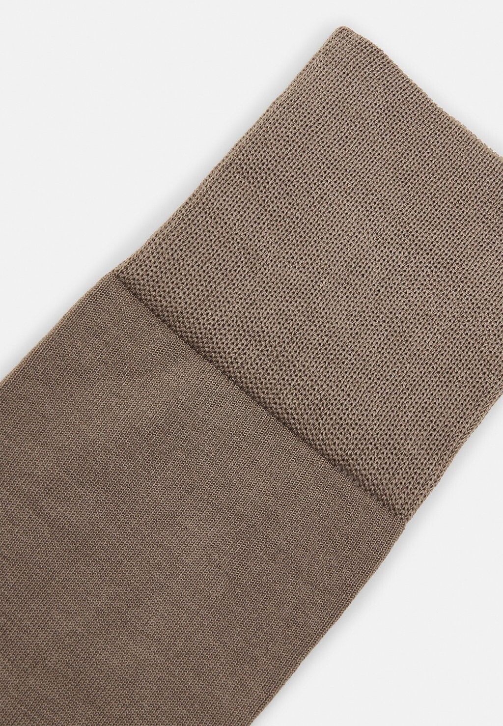 Носки TIAGO FALKE, серо-коричневый
Носки TIAGO FALKE, серо-коричневый