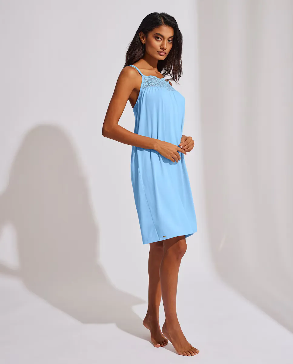 Ночная рубашка с вышивкой и двойными бретелями Selmark, синий
Ночная рубашка с вышивкой и двойными бретелями Selmark, синий