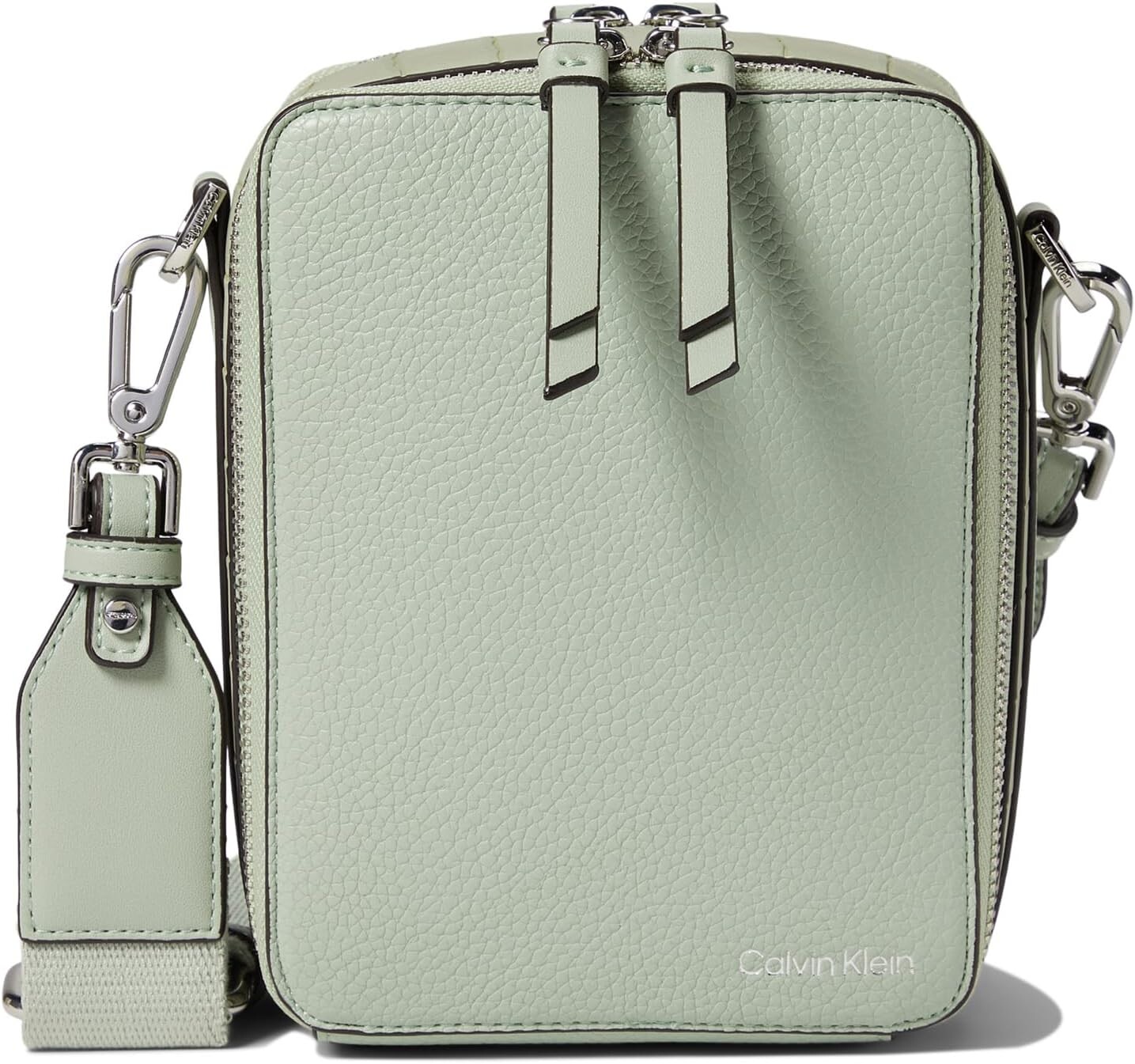 Сумка кросс-боди Calvin Klein Benny Casual Crossbody, цвет Desert Sage, Зеленый, Сумка кросс-боди Calvin Klein Benny Casual Crossbody, цвет Desert Sage
Сумка кросс-боди Calvin Klein Benny Casual Crossbody, цвет Desert Sage, Зеленый, Сумка кросс-боди Calvin Klein Benny Casual Crossbody, цвет Desert Sage