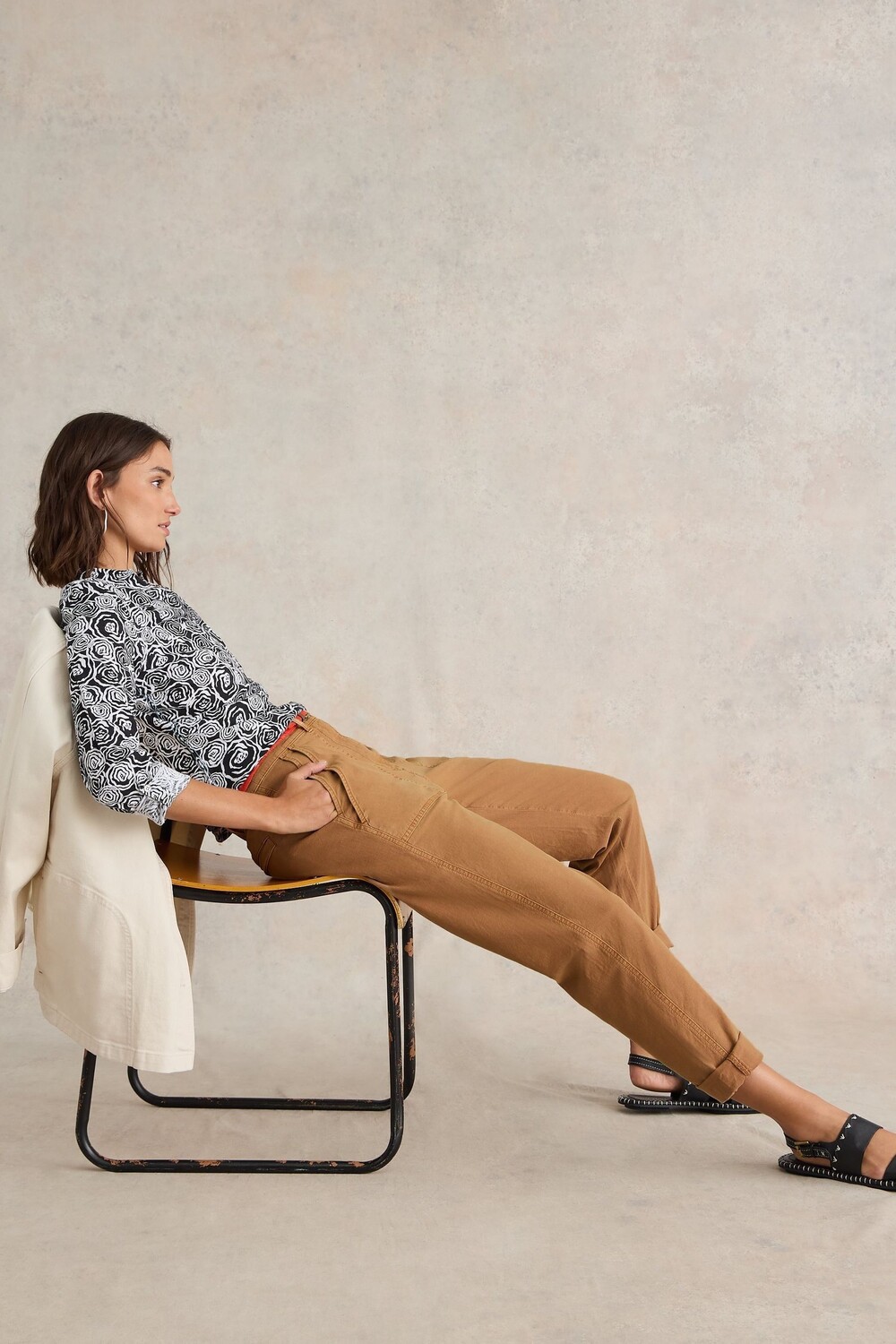 Брюки чиносы Twister White Stuff, коричневый
Брюки чиносы Twister White Stuff, коричневый