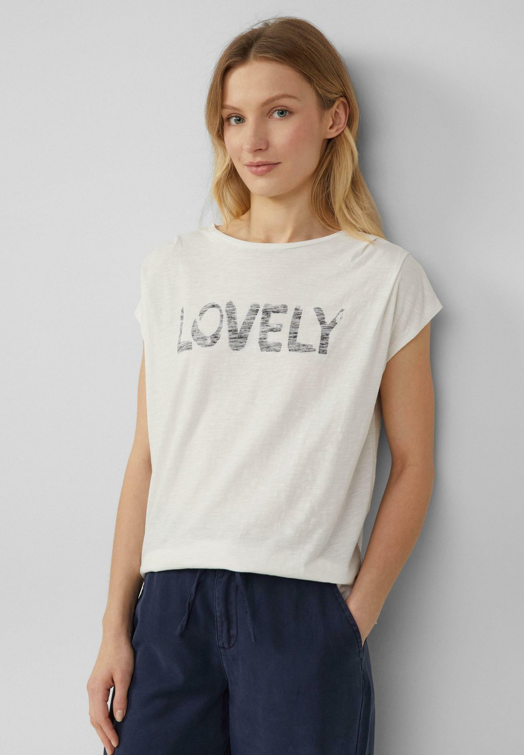 Футболка с принтом s.Oliver, кремовый 
Футболка с принтом s.Oliver, кремовый