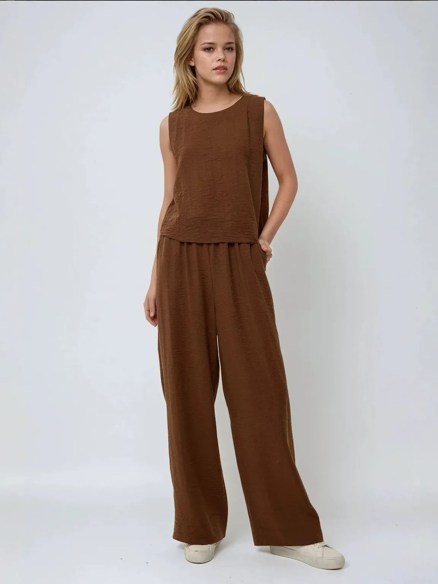 Брючный костюм Hiccup, коричневый
Брючный костюм Hiccup, коричневый