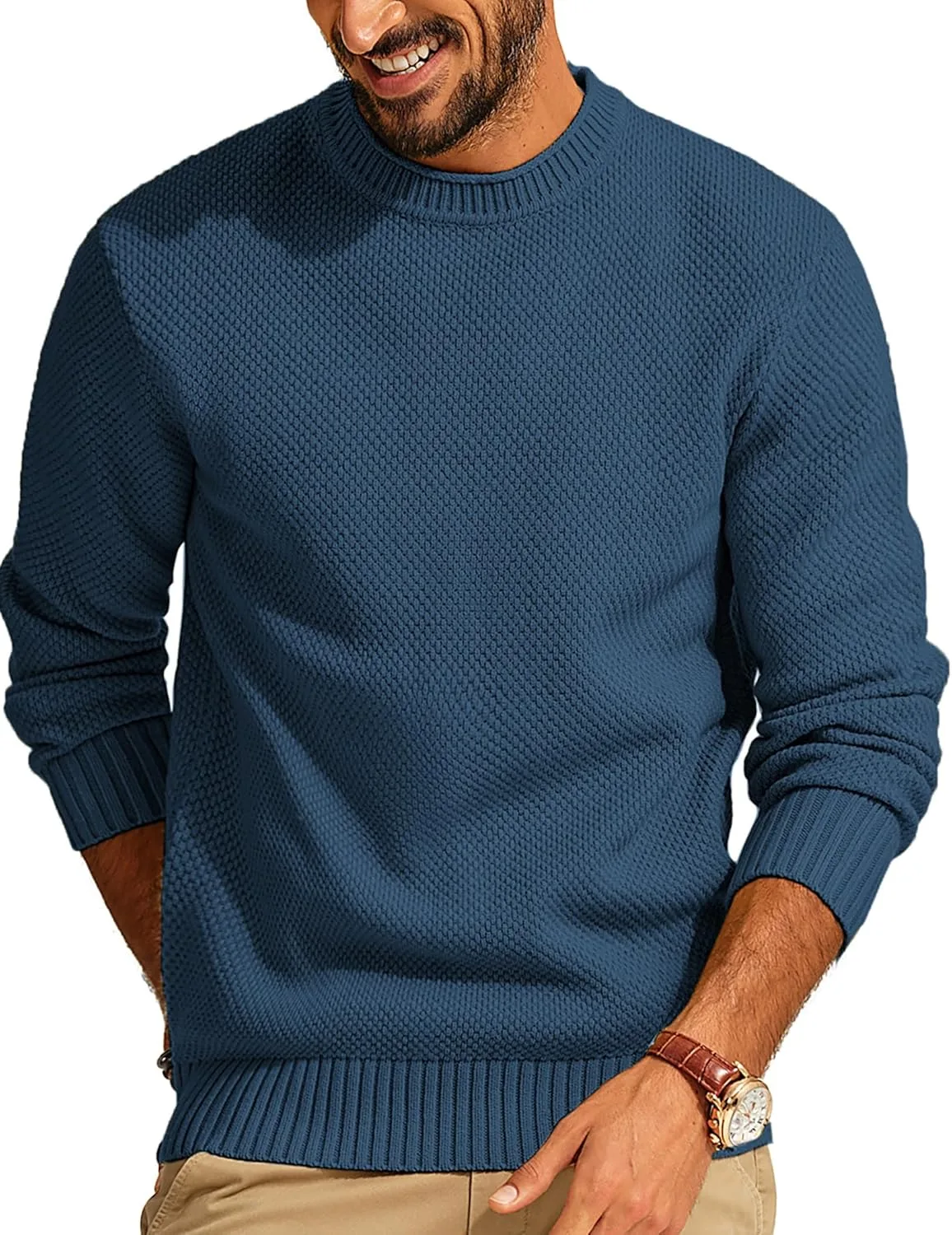 Мужской свитер с кабельной вязкой и вафельной текстурой
Мужской свитер с кабельной вязкой и вафельной текстурой