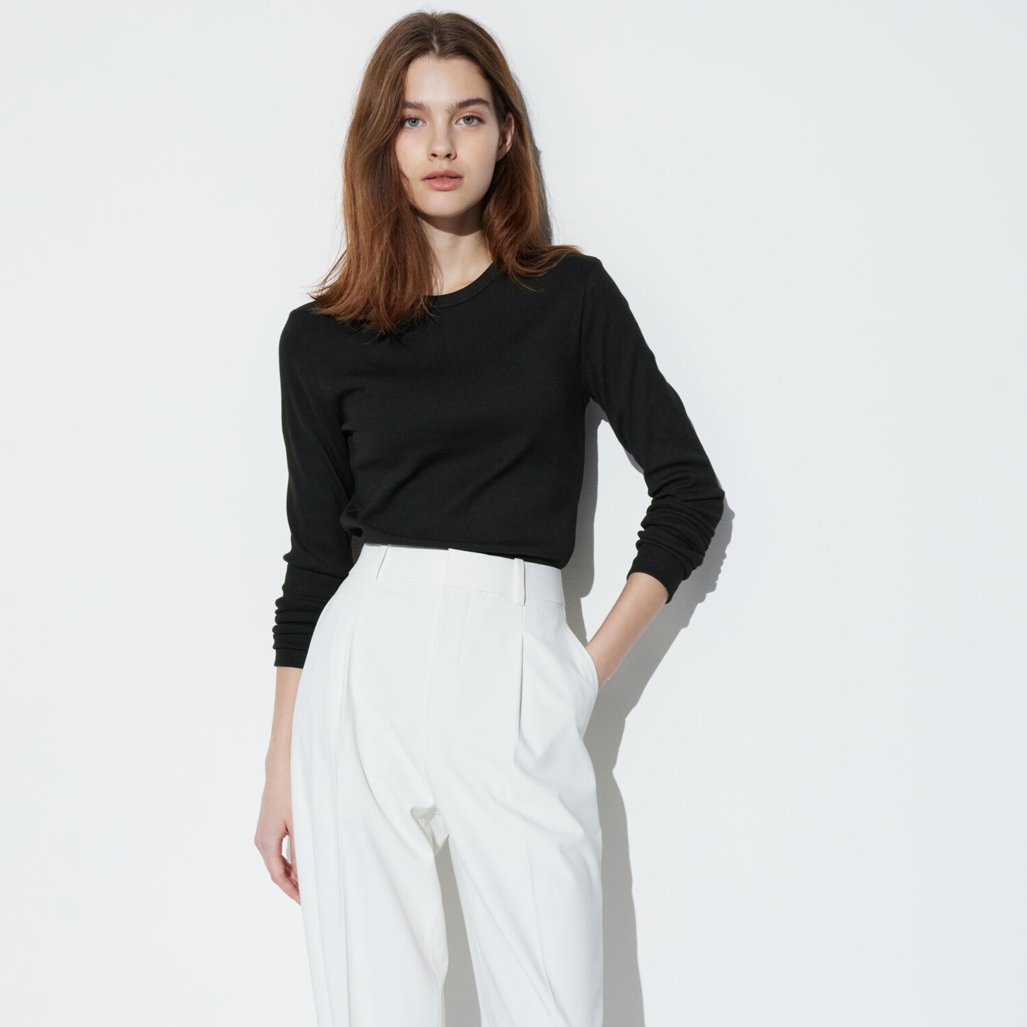 Футболка Uniqlo с длинными рукавами и круглым вырезом, черный
Футболка Uniqlo с длинными рукавами и круглым вырезом, черный