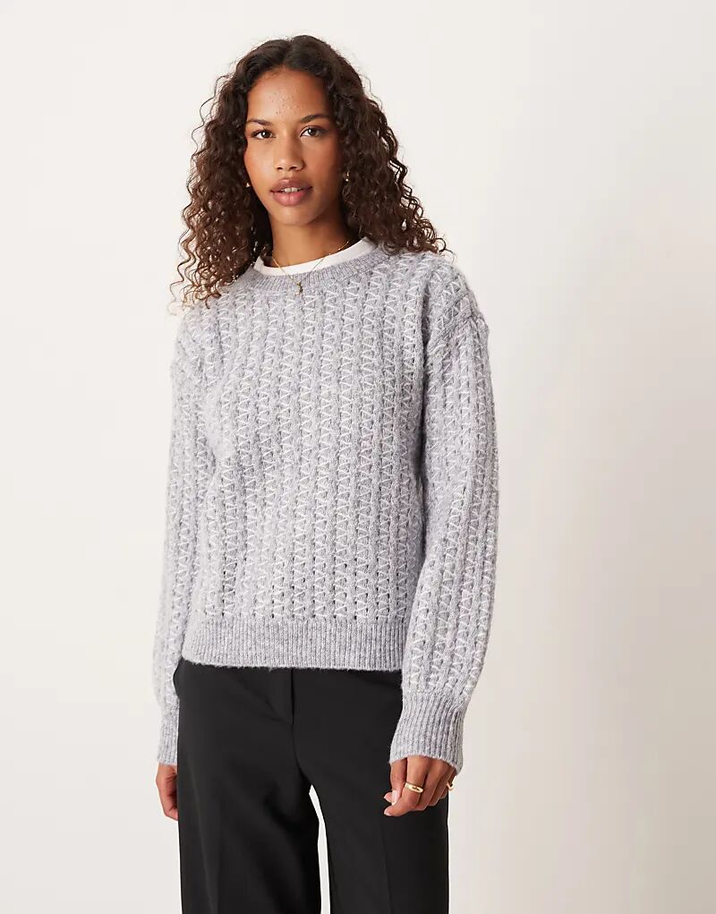 Вязаный джемпер Vila диагональной вязкой в средне-сером меланжевом цвете
Вязаный джемпер Vila диагональной вязкой в средне-сером меланжевом цвете