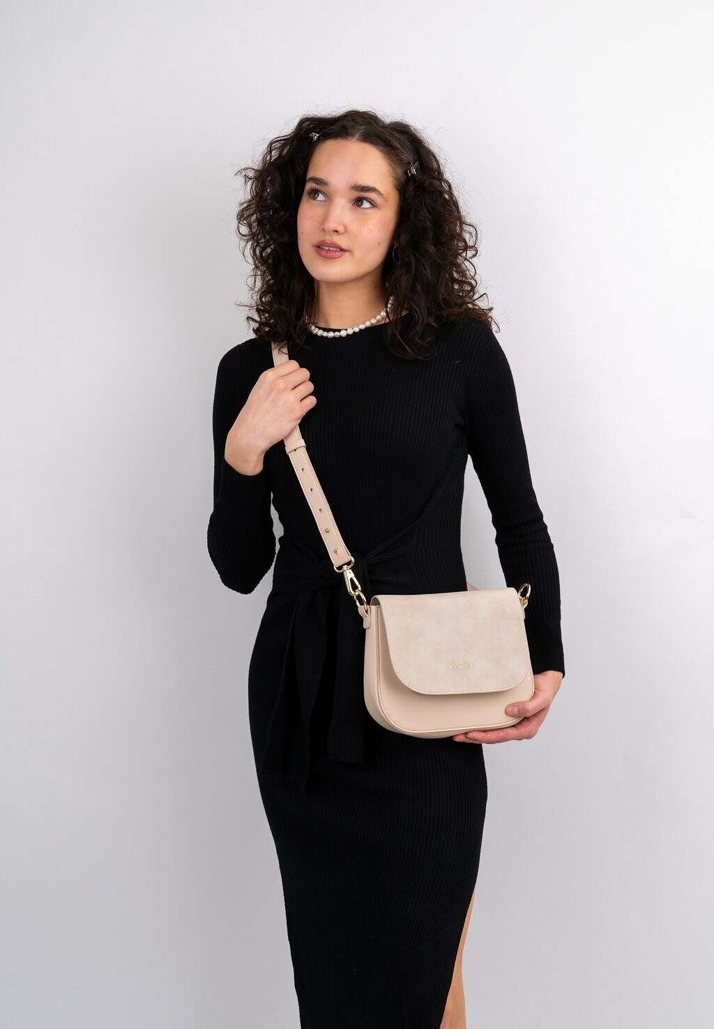 Сумка через плечо Expatrié, бежевый
Сумка через плечо Expatrié, бежевый