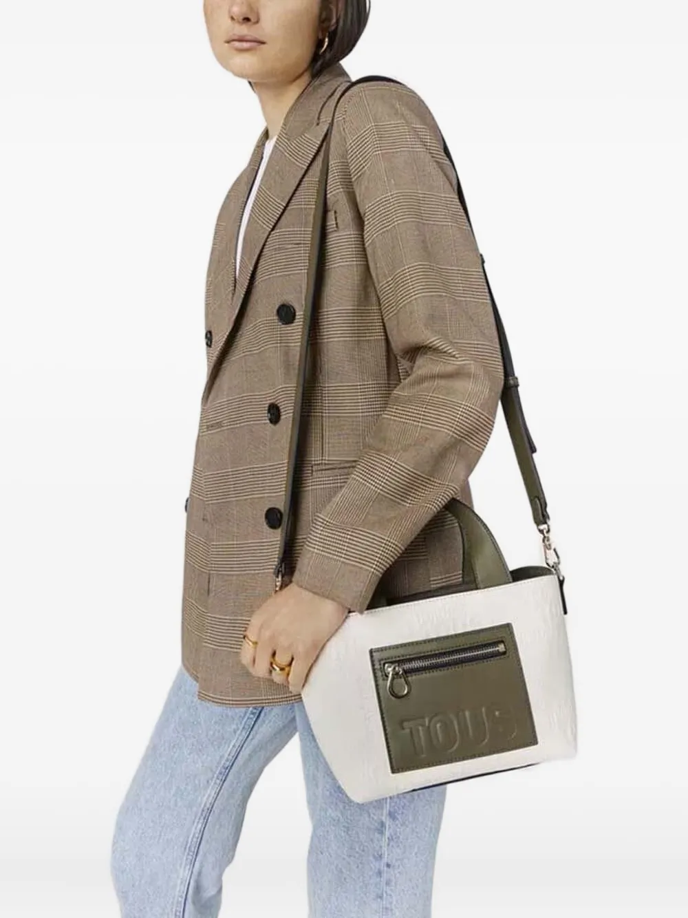 Маленькая сумка-тоут Nanda с тисненым логотипом TOUS, нейтральный
Маленькая сумка-тоут Nanda с тисненым логотипом TOUS, нейтральный