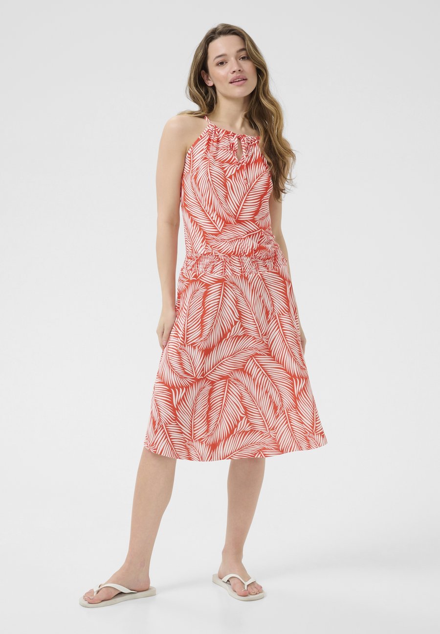 Платье Kaffe KADAHLIA, Red Chalk Palm Leafs/Red
Платье Kaffe KADAHLIA, Red Chalk Palm Leafs/Red
