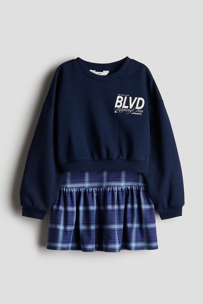 Костюм двойка состоящий из толстовки и юбки H&M, синий 
Костюм двойка состоящий из толстовки и юбки H&M, синий