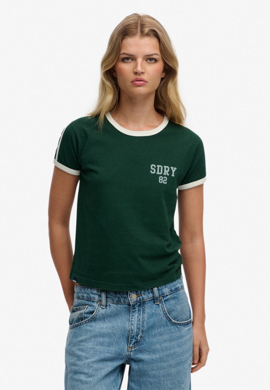 Футболка Superdry & Co ATHLETIC ESSENTIALS , Enamel Green/Green, Зеленый, Футболка Superdry & Co ATHLETIC ESSENTIALS , Enamel Green/Green
Футболка Superdry & Co ATHLETIC ESSENTIALS , Enamel Green/Green, Зеленый, Футболка Superdry & Co ATHLETIC ESSENTIALS , Enamel Green/Green