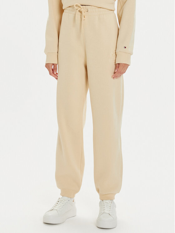Спортивные брюки стандартного кроя Tommy Hilfiger, бежевый
Спортивные брюки стандартного кроя Tommy Hilfiger, бежевый