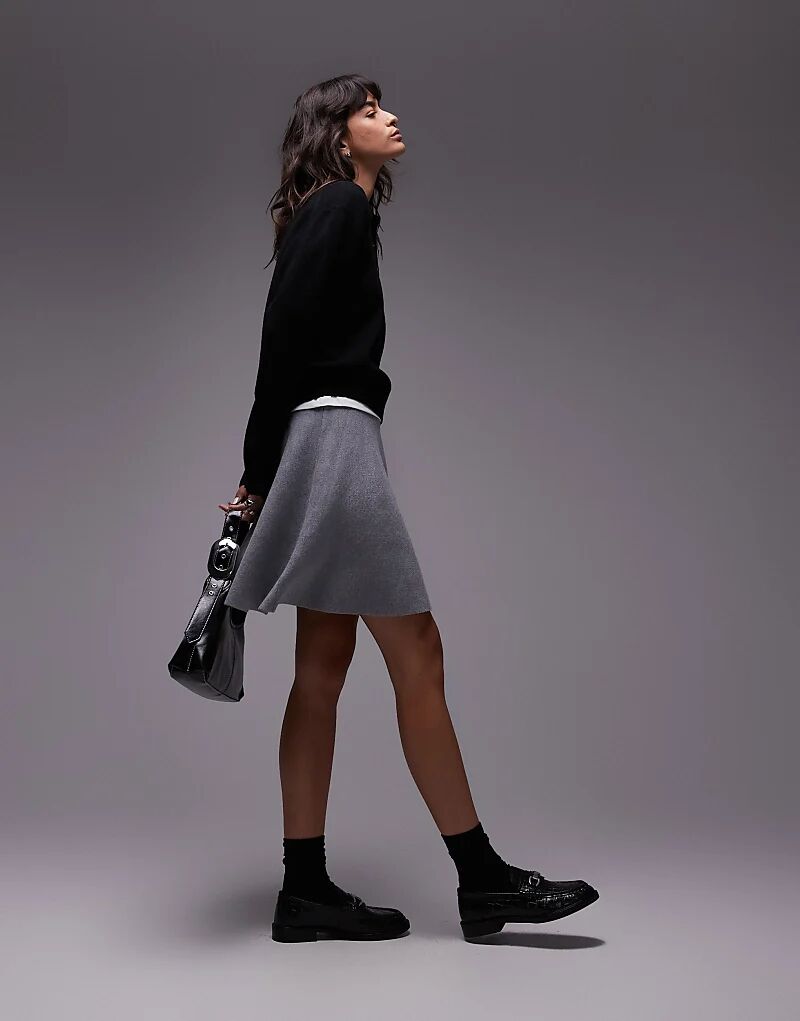 Юбка мини-юбка ARKET плотного трикотажа серого цвета - часть комплекта
Юбка мини-юбка ARKET плотного трикотажа серого цвета - часть комплекта