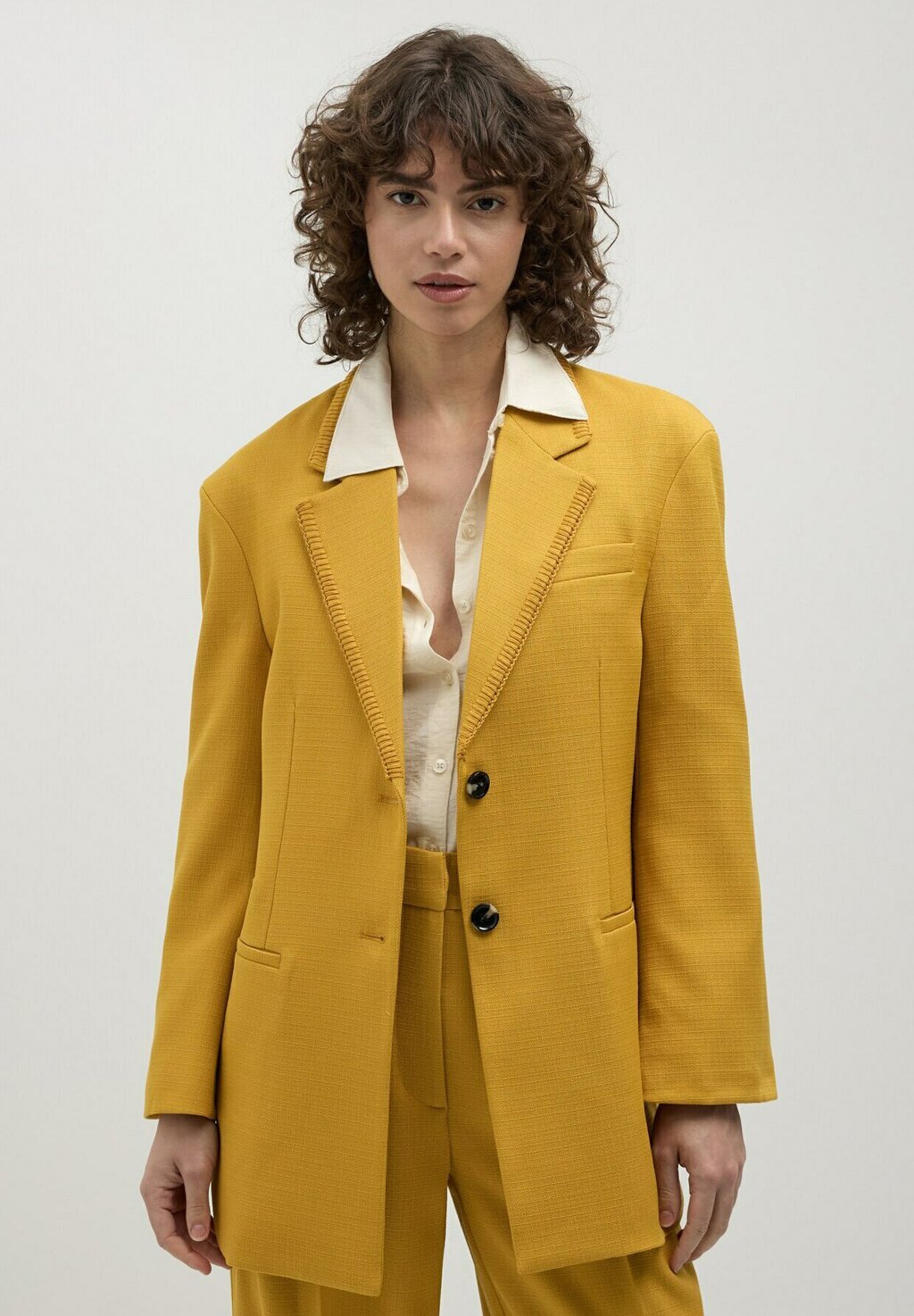 Короткое пальто MONOPETTO TINTA UNITA Calliope, цвет Giallo, Коричневый, Короткое пальто MONOPETTO TINTA UNITA Calliope, цвет Giallo
Короткое пальто MONOPETTO TINTA UNITA Calliope, цвет Giallo, Коричневый, Короткое пальто MONOPETTO TINTA UNITA Calliope, цвет Giallo