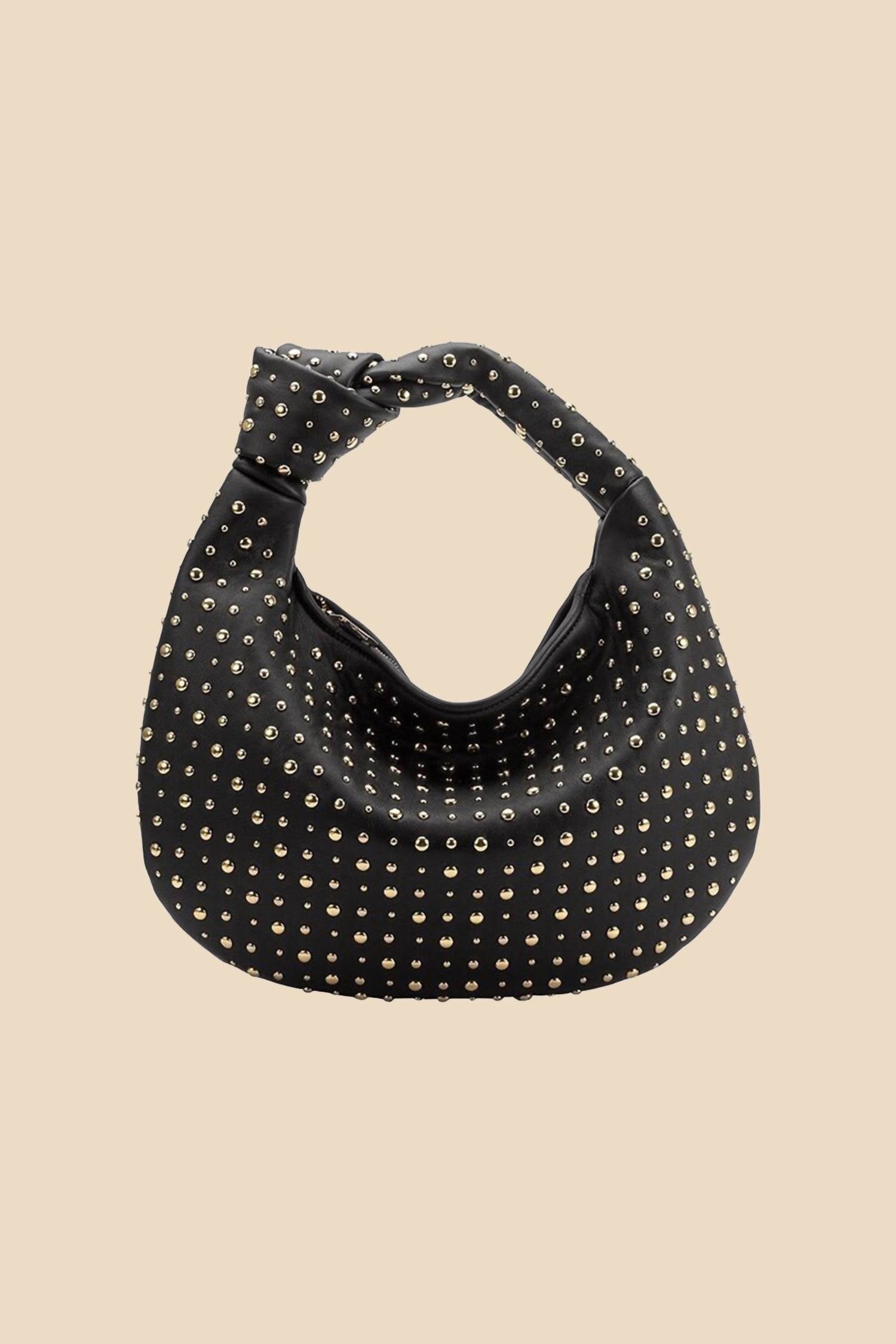 Женская сумка Brigitte Large с шипами через плечо в черном цвете Melie Bianco
Женская сумка Brigitte Large с шипами через плечо в черном цвете Melie Bianco