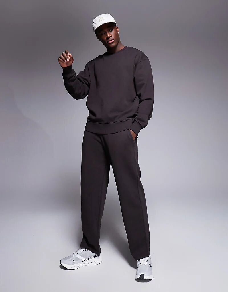 Толстовка свободного кроя ASOS 4505 из плотной быстросохнущей ткани коричневого цвета
Толстовка свободного кроя ASOS 4505 из плотной быстросохнущей ткани коричневого цвета