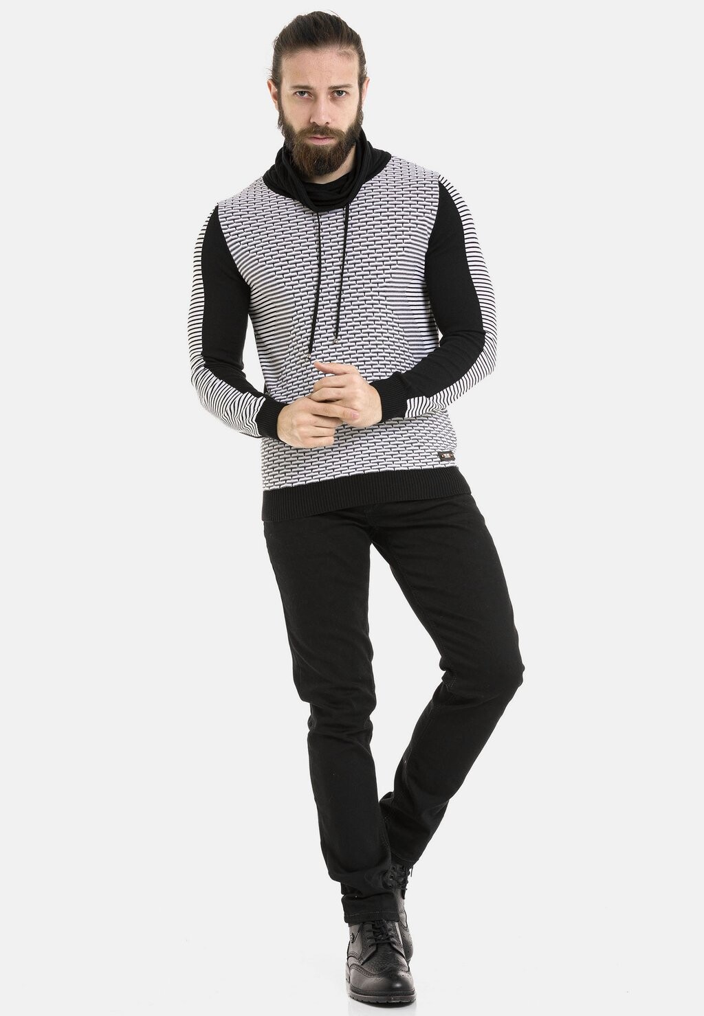 Джемпер Cipo & Baxx, черный
Джемпер Cipo & Baxx, черный