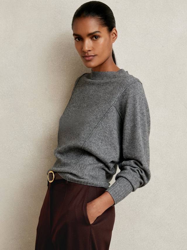 Свитер Suki с воротником-стойкой и рукавом летучая мышь из шерстяной смеси Reiss
Свитер Suki с воротником-стойкой и рукавом летучая мышь из шерстяной смеси Reiss