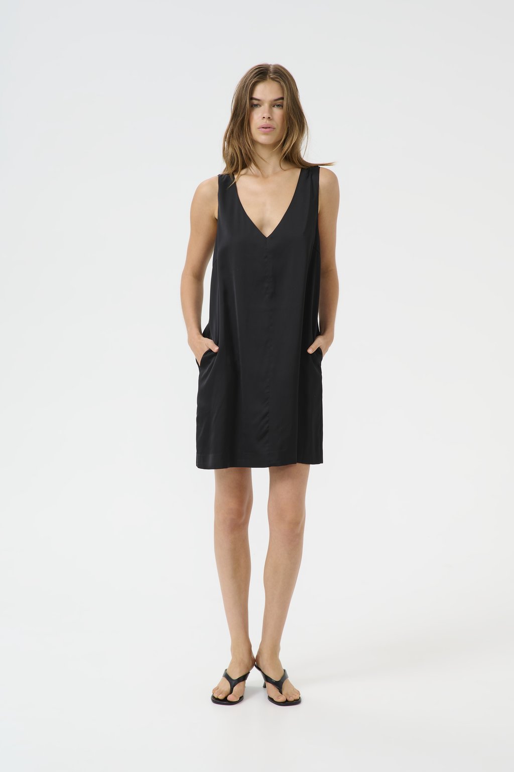 Повседневное платье SANTI DRESS Gestuz, черный 
Повседневное платье SANTI DRESS Gestuz, черный