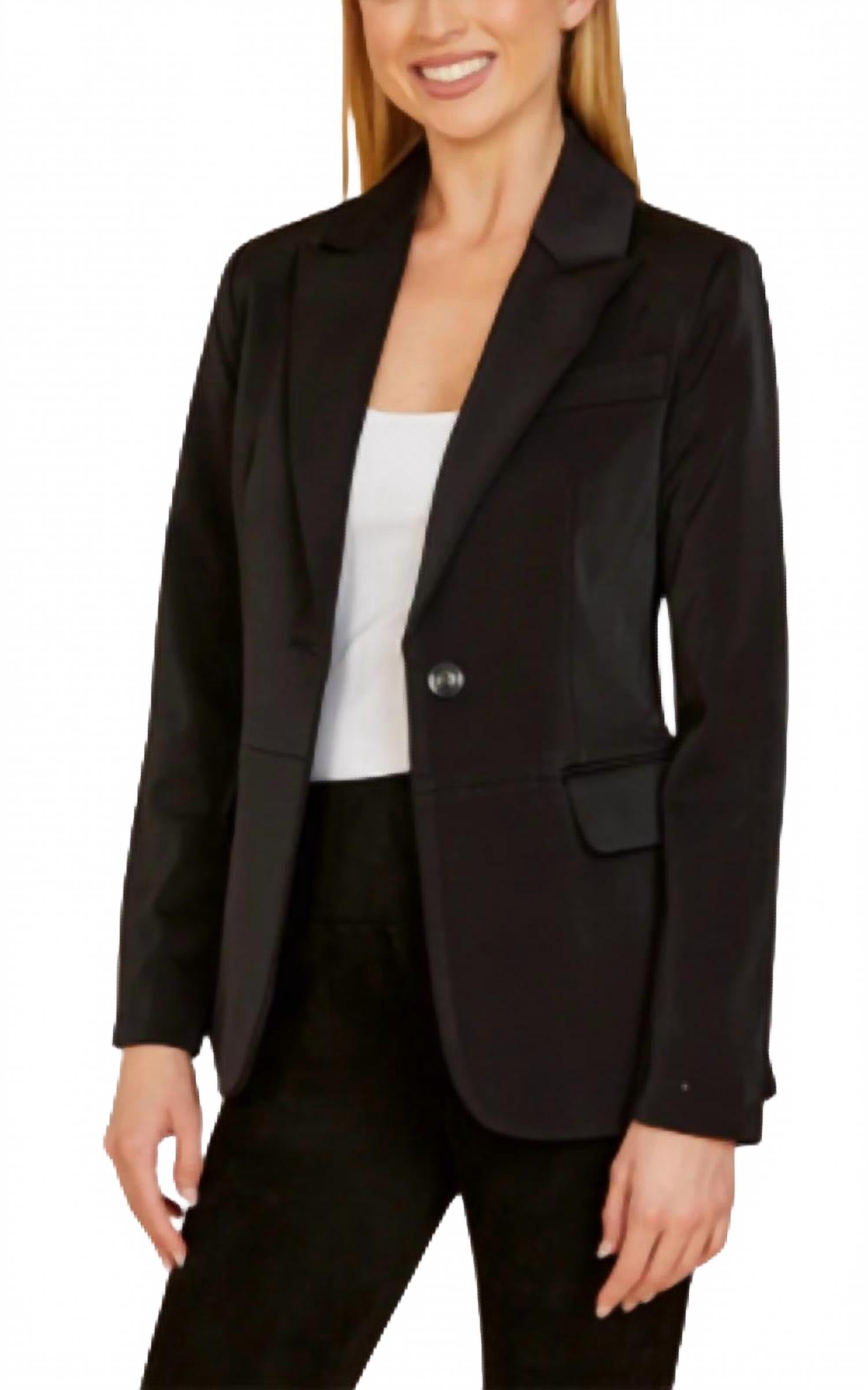Однопуговичный атласный блейзер в черном цвете DOLCE CABO
Однопуговичный атласный блейзер в черном цвете DOLCE CABO