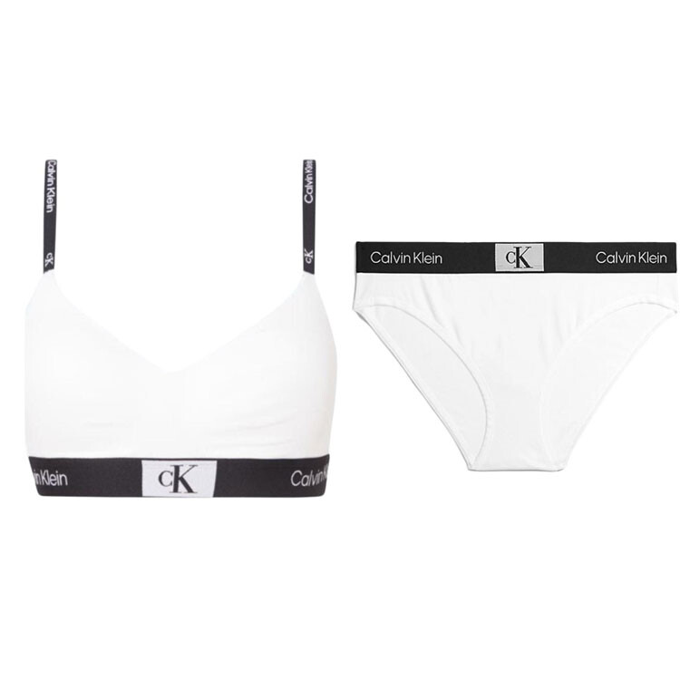 Комплект женского нижнего белья Calvin Klein
Комплект женского нижнего белья Calvin Klein