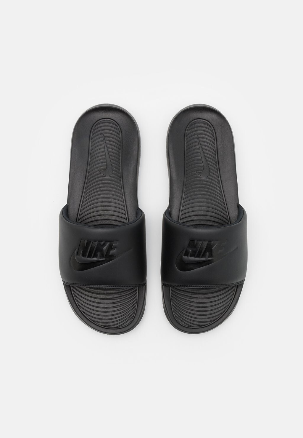 Пляжные тапочки и сандалии Victori One Slide Nike, черные
Пляжные тапочки и сандалии Victori One Slide Nike, черные