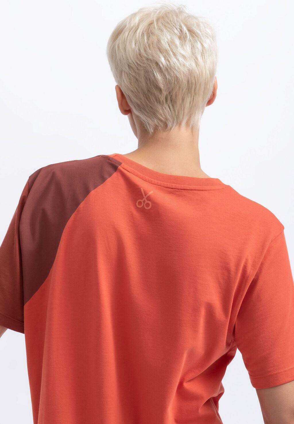 Футболка с принтом RUVAG KAFT, коралл
Футболка с принтом RUVAG KAFT, коралл