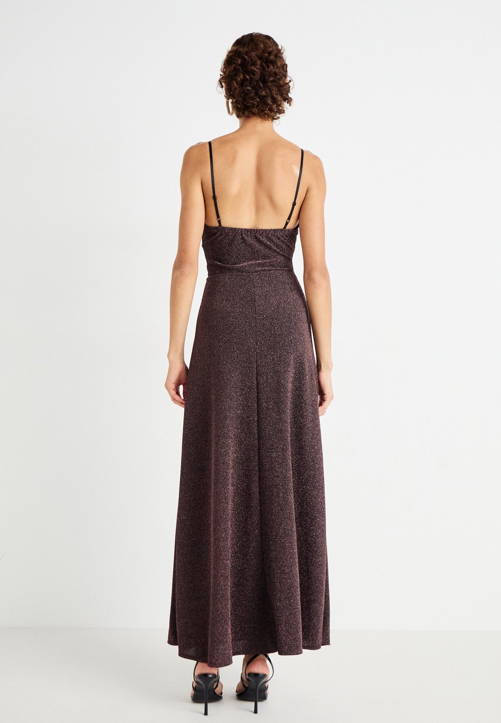 Платье из джерси EXCLUSIVE GLITTER AMELIA WAL G., бронза
Платье из джерси EXCLUSIVE GLITTER AMELIA WAL G., бронза