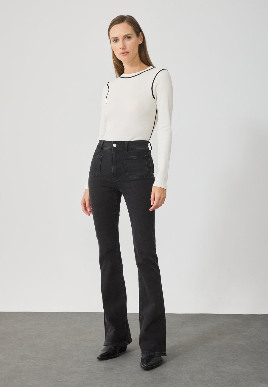 Топ Anna Field 2 PACK, Black/Off-White/Black
Топ Anna Field 2 PACK, Black/Off-White/Black