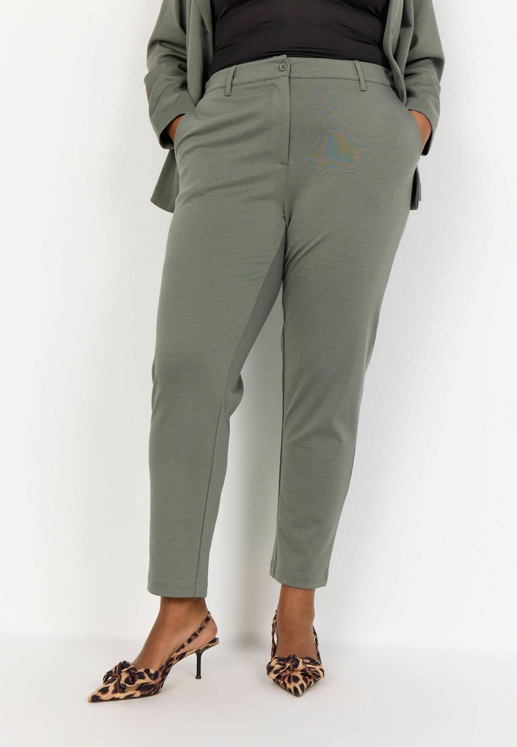 Брюки WA-SINA 2 Wasabi Concept, зеленый
Брюки WA-SINA 2 Wasabi Concept, зеленый