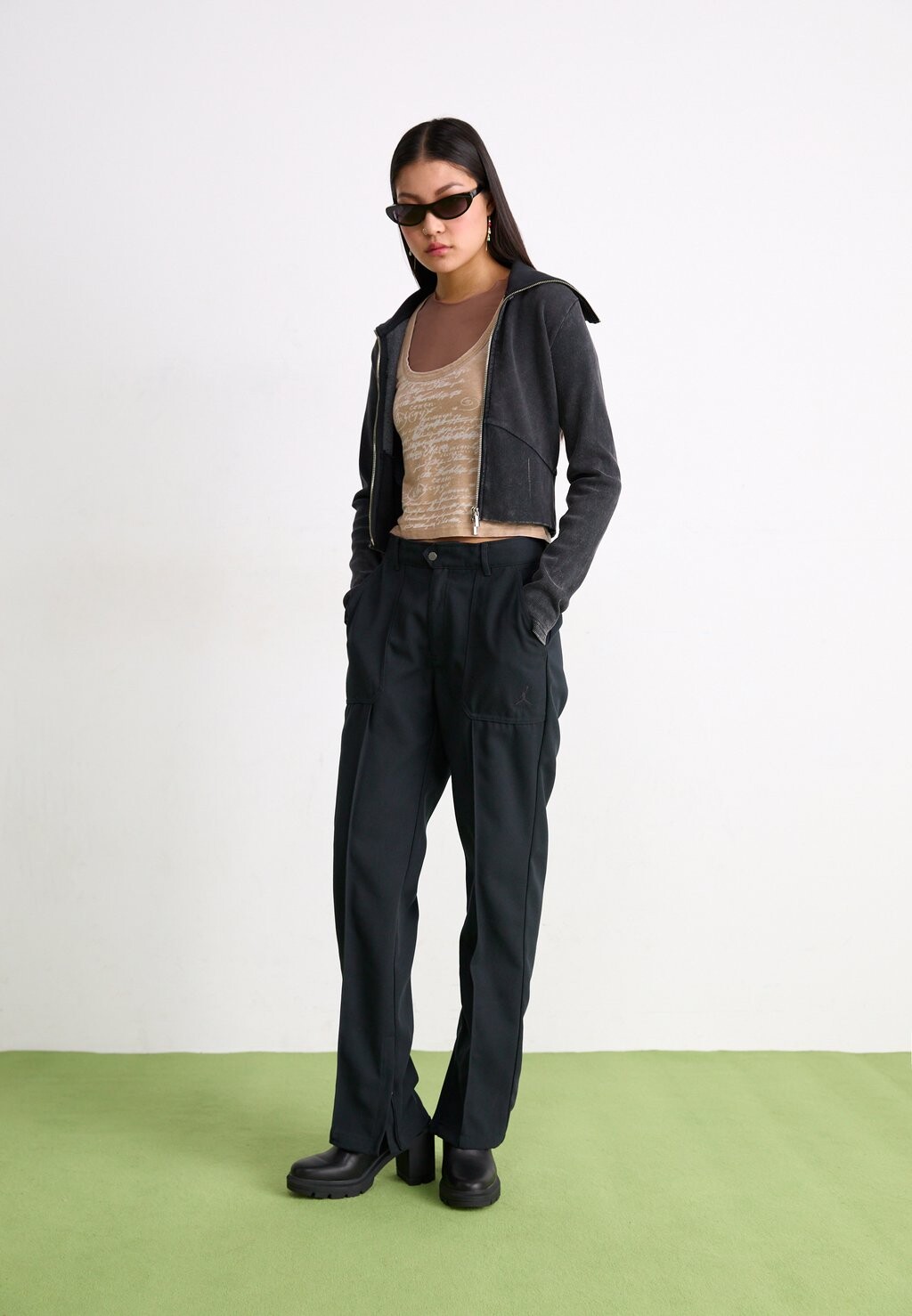 Брюки Pant Jordan, черные
Брюки Pant Jordan, черные