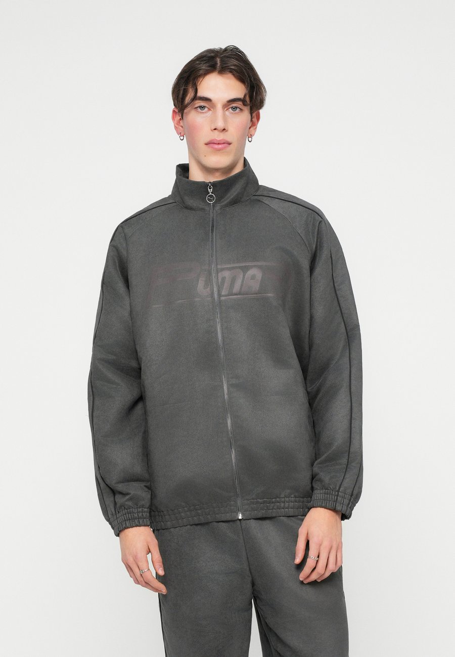 Куртка Puma RELAXED TRACK JACKET, Dusky Gray/Grey
Куртка Puma RELAXED TRACK JACKET, Dusky Gray/Grey